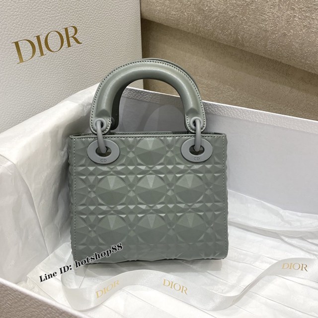 Dior專櫃2022新款lady女包 迪奧三格霧面系列啞光灰鑽石菱格lady手袋 fkd1350